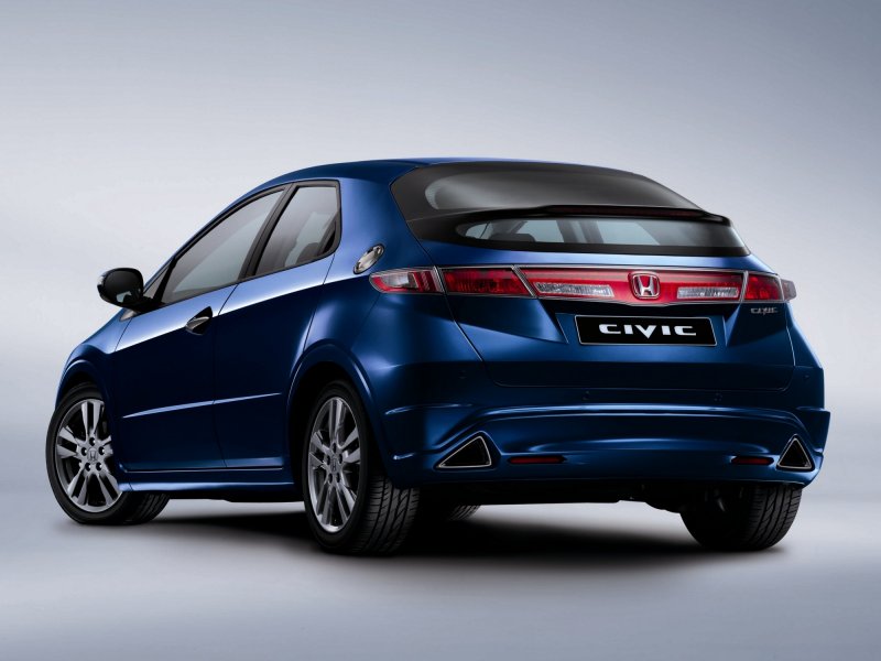 Купить фаркоп на Honda в Краснодаре